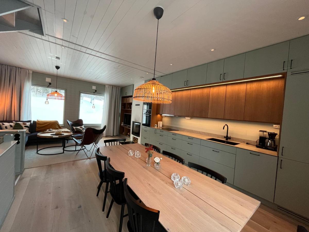 Kavan Townhouse Funaesdalen ภายนอก รูปภาพ