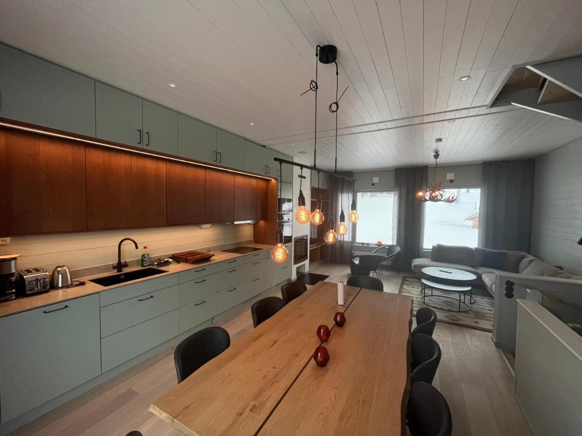 Kavan Townhouse Funaesdalen ภายนอก รูปภาพ