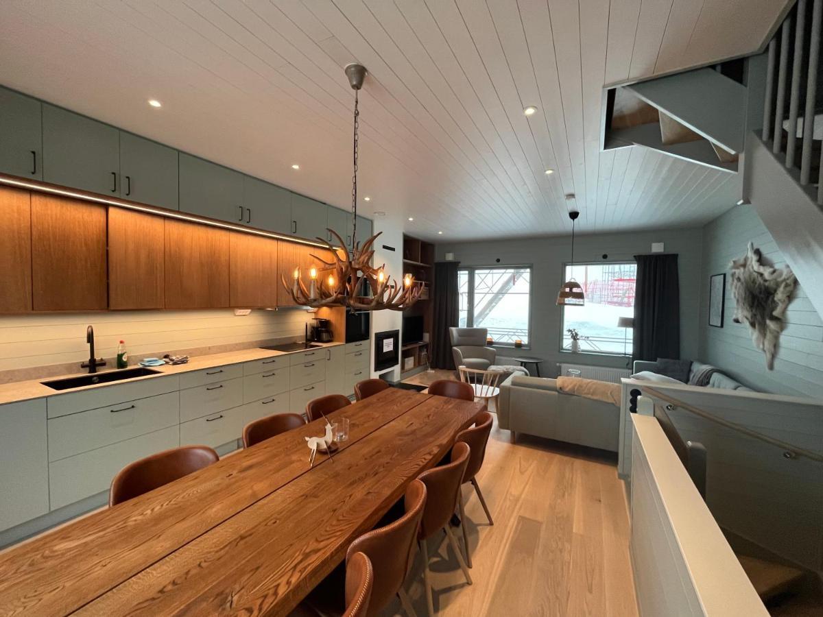 Kavan Townhouse Funaesdalen ภายนอก รูปภาพ