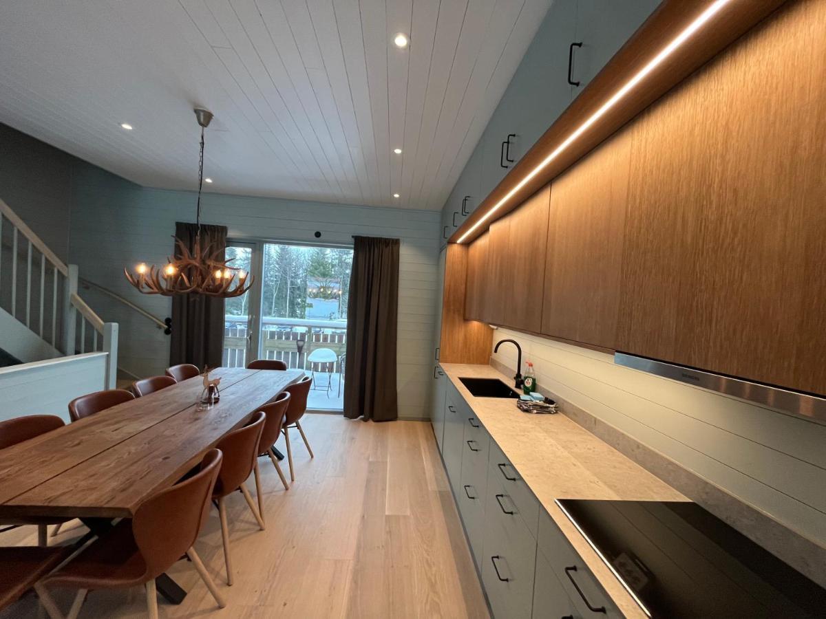 Kavan Townhouse Funaesdalen ภายนอก รูปภาพ